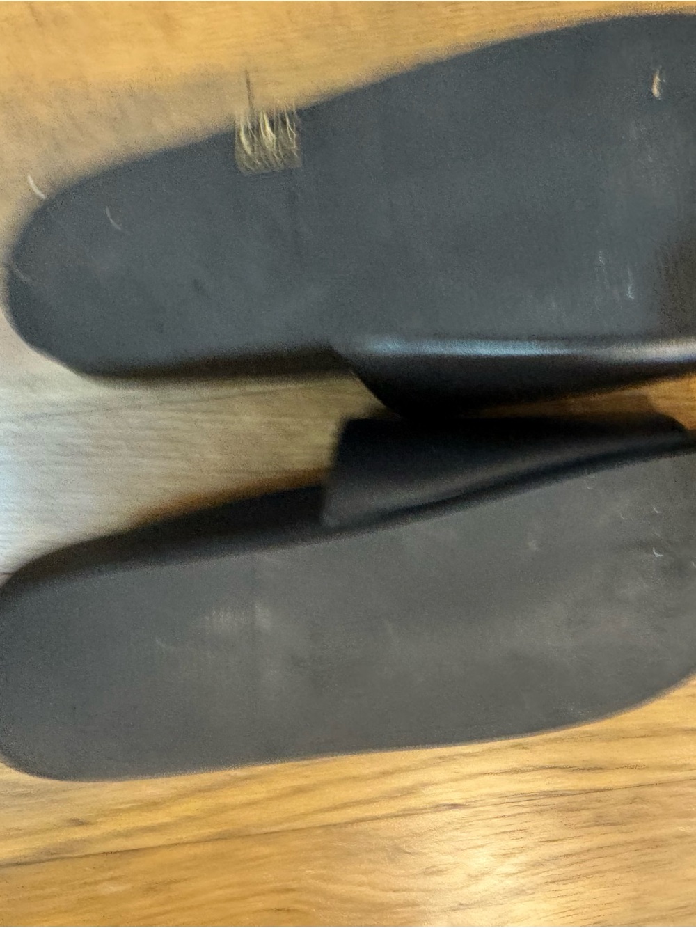 M. Gemi Matte Black Wide-strap Leather Slides - Picture 3 of 4